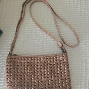 Elegant Tan Woven Shoulder Bag